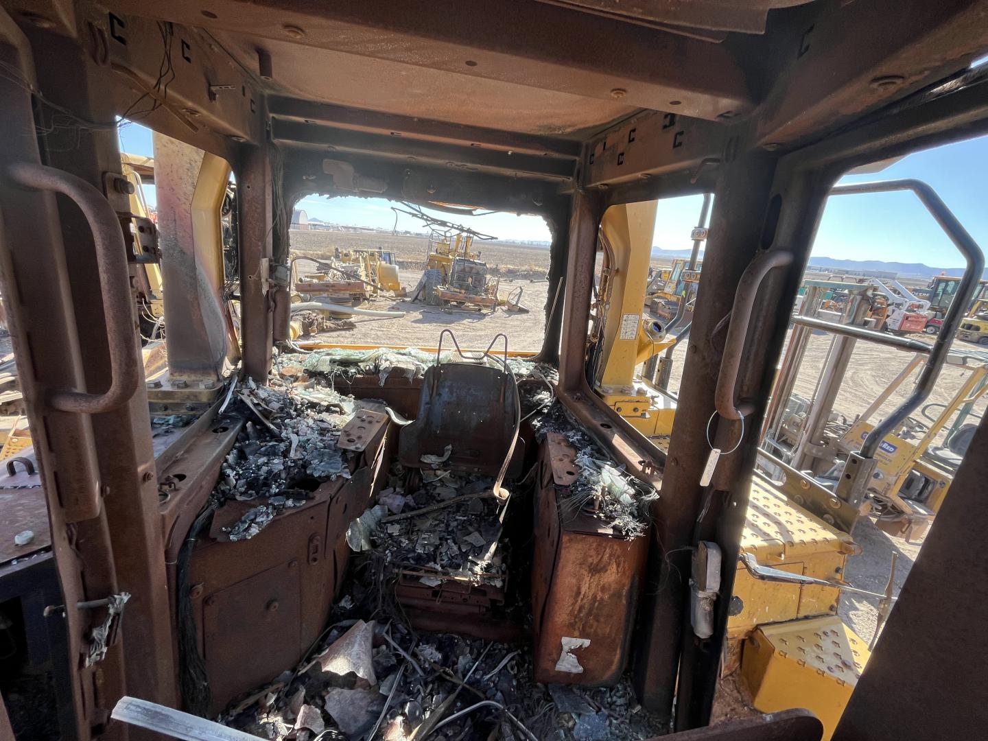 ./imagenes/INVOICE/2019/17392/TOPADOR FRONTAL CATERPILLAR D6T (24).JPG